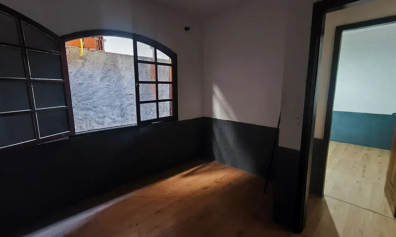 Alugo Casa Térrea Em...