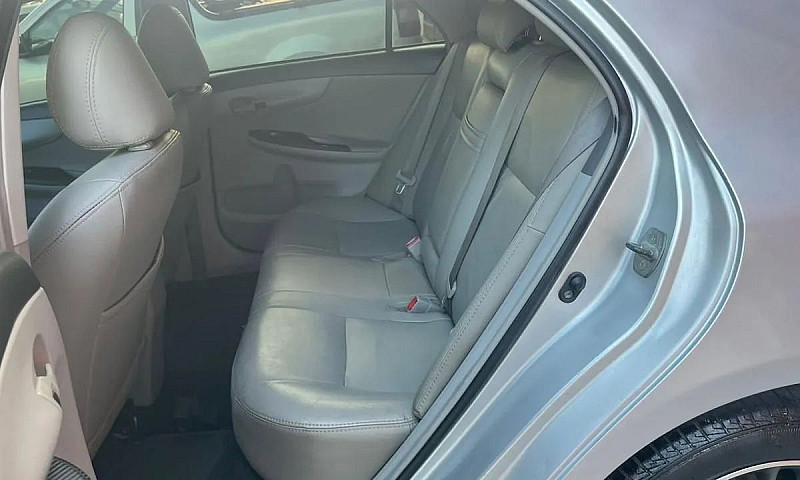 Toyota Corolla Xei 1...