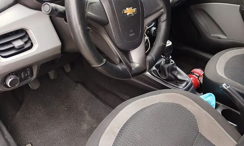 Chevrolet Onix Hatch...