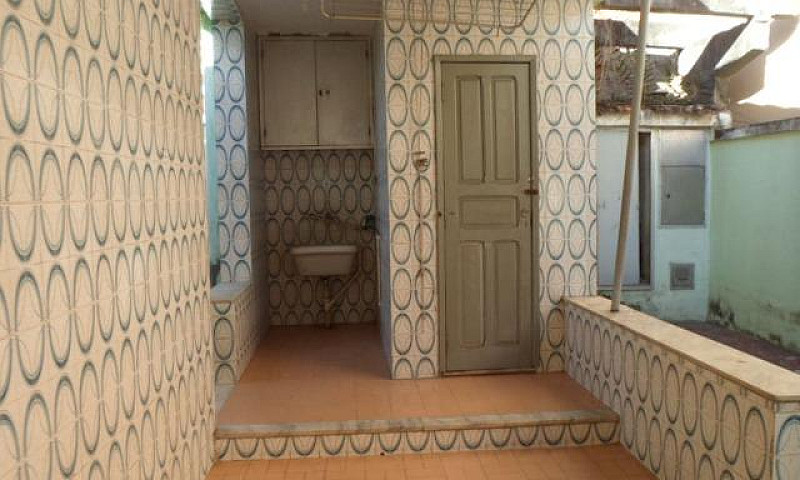 Otima Casa De 3 Quar...