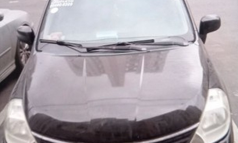 Nissan Tiida  Tida...