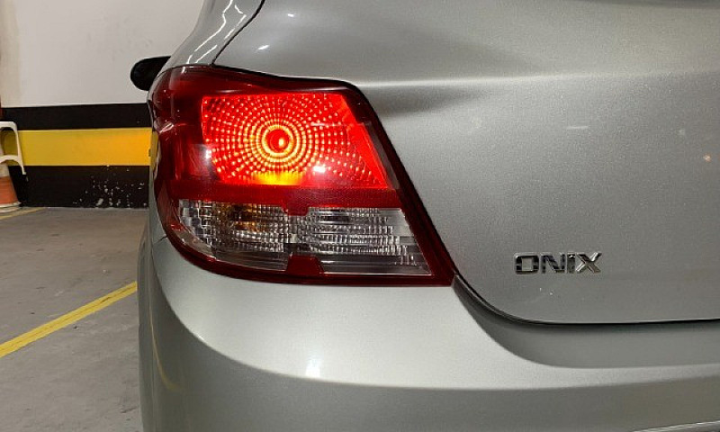 Chevrolet Onix 2018...