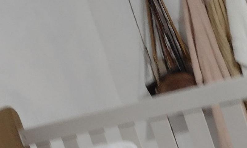 Alugo Uma Casa. Disp...
