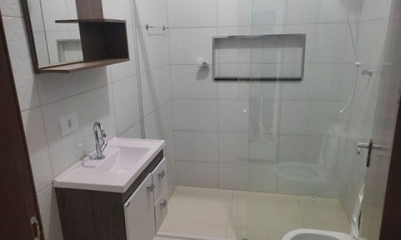 Vende-Se Ótimo Casa ...