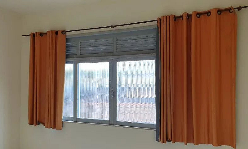 Casa / Sobrado No Ca...