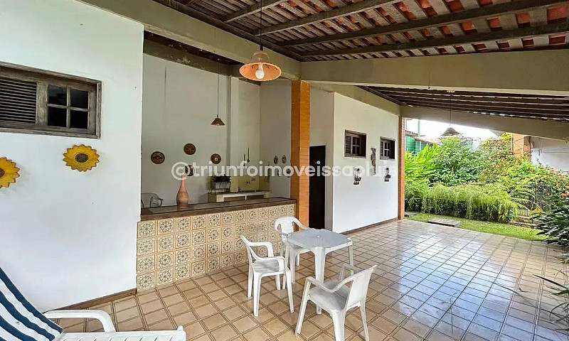 Casa No Calhau Com 3...