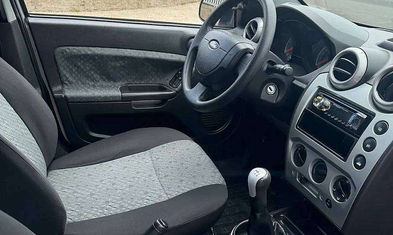 Ford Fiesta 1.6 8V F...
