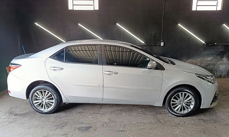 Toyota Corolla Gli 1...