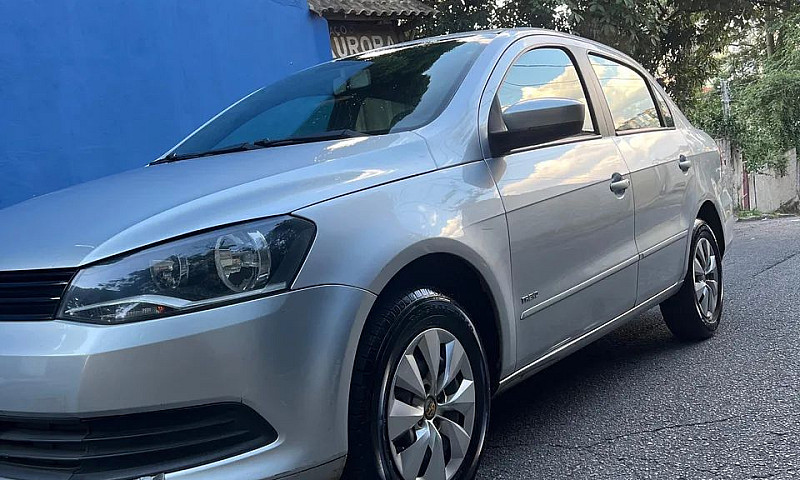 Volkswagen Voyage 1....