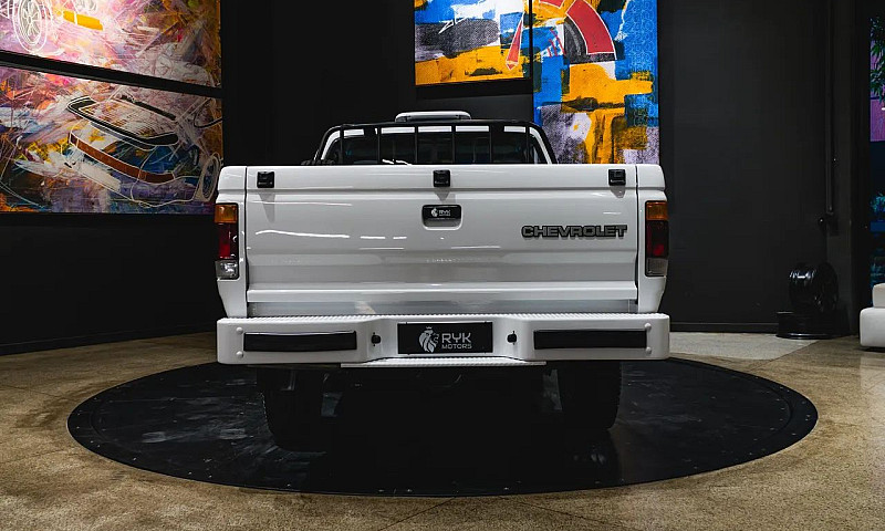 Chevrolet D-20 S / L...