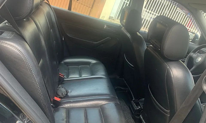 Volkswagen Golf 1.6 ...