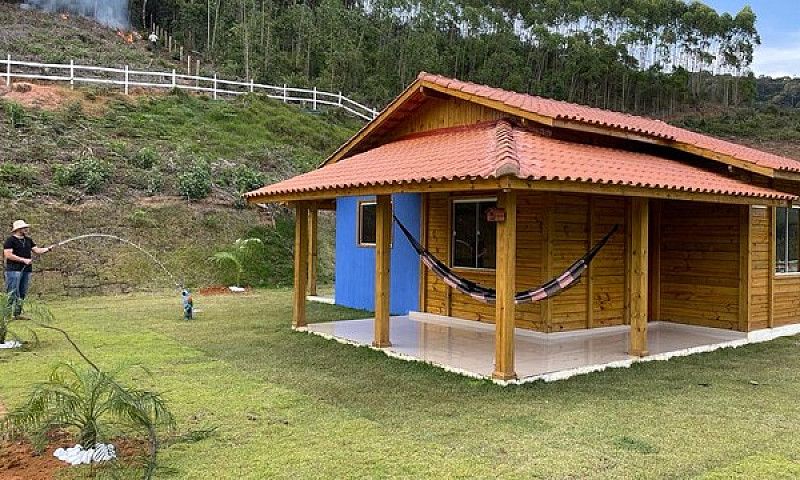 Sítio Com Casa Aragu...