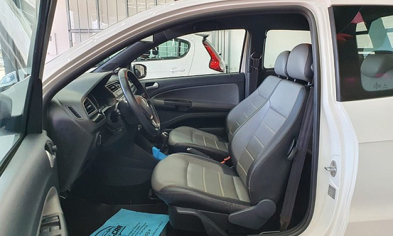 Volkswagen Saveiro C...