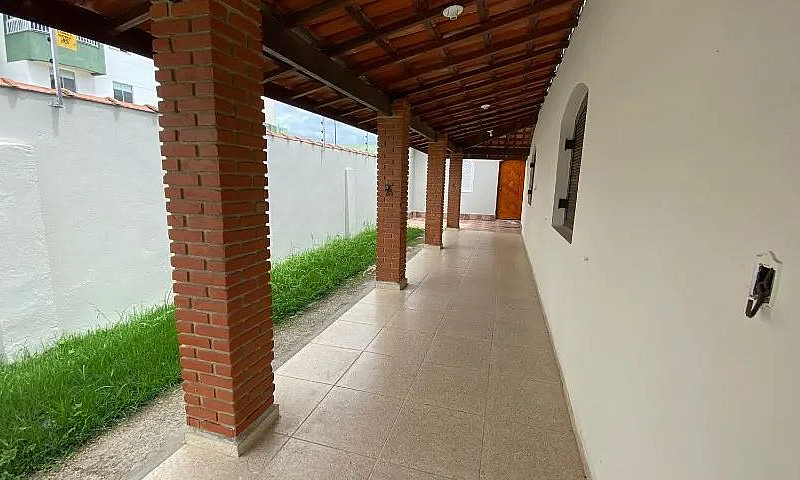 Casa A Venda No Bair...