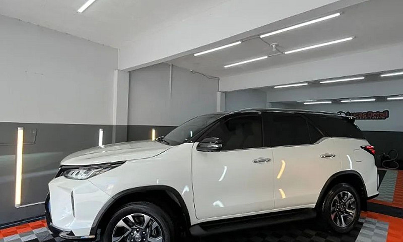 Toyota Hilux Sw4 Dia...