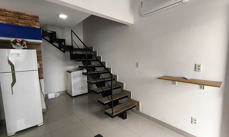 Aluga-Se Loft Mobili...