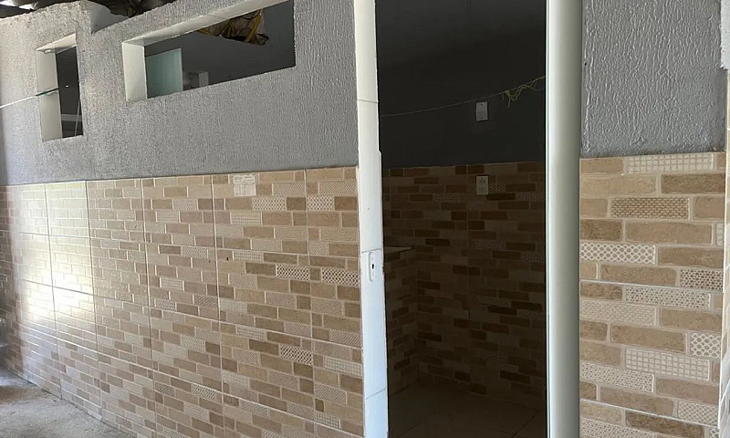 Alugo Kitinete 650 I...