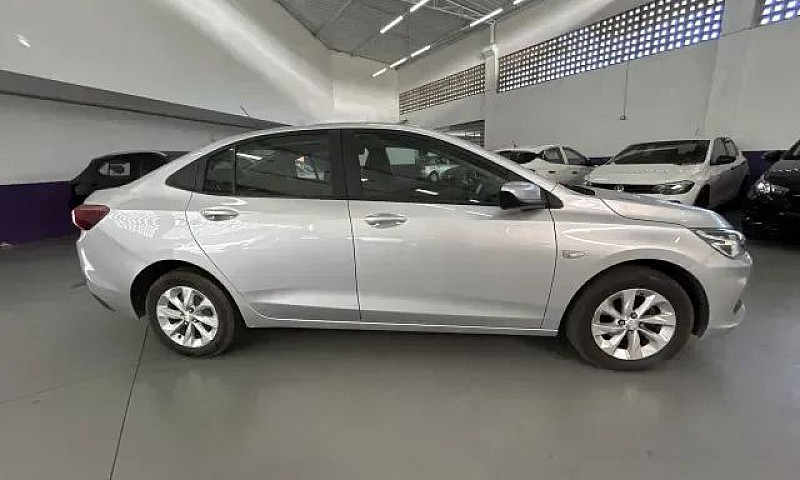 Chevrolet Onix Plus ...