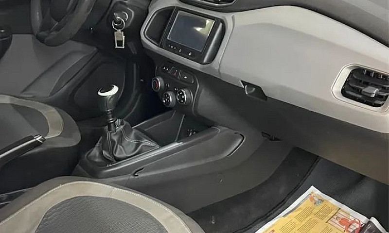Chevrolet Onix Hatch...