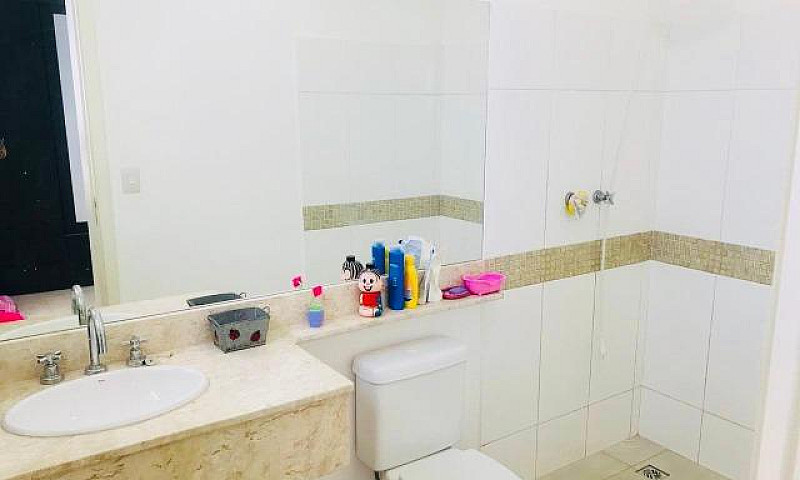 Casa 3 Suítes No Bai...