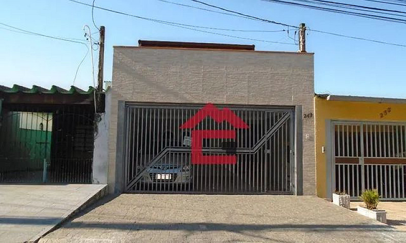 Casa Com 3 Dormitóri...