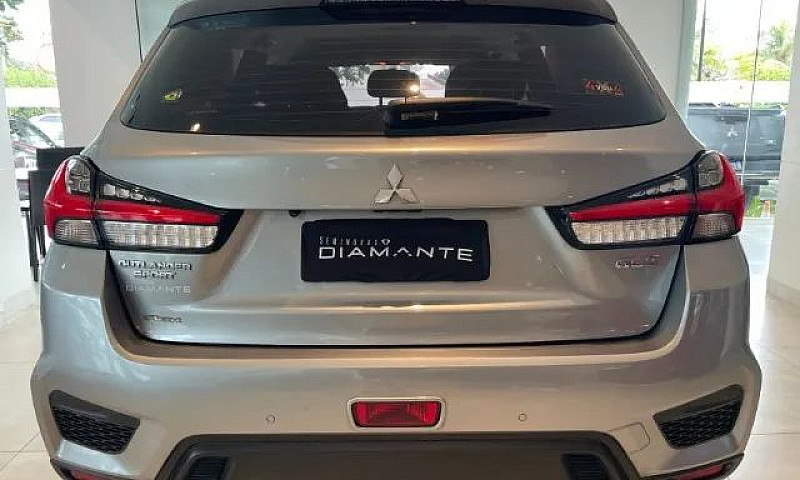 Mitsubishi Outlander...