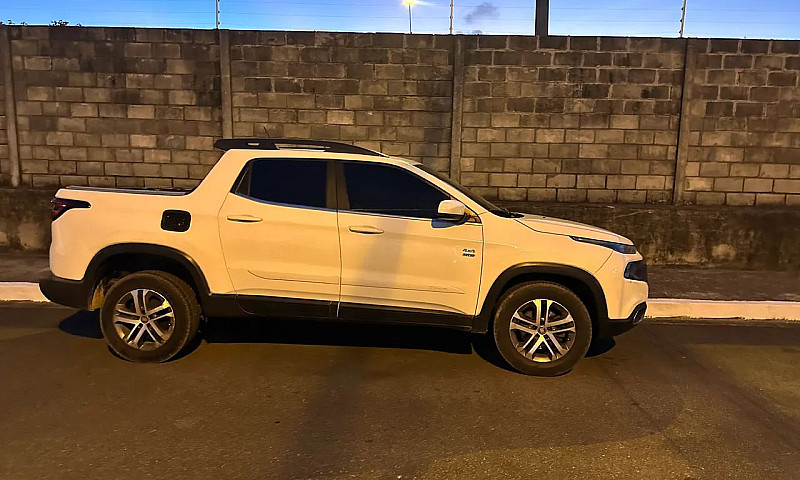 Fiat Toro Freedom 2....