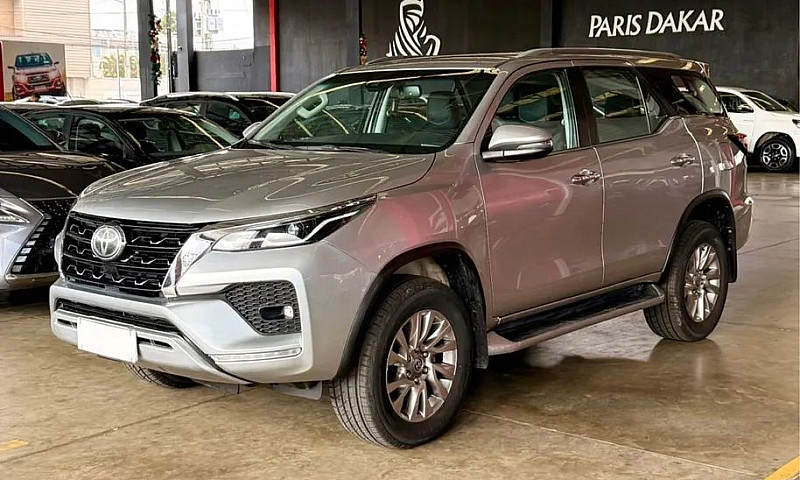 Toyota Hilux Sw4 Srx...