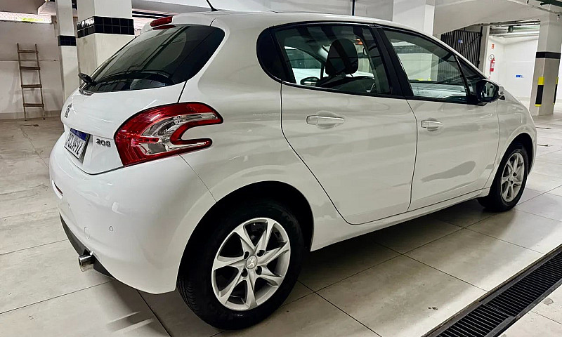 208 Allure 1.6 Aut. ...