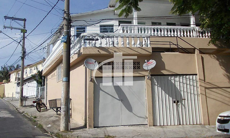 Casa Com 25 M² Tipo ...