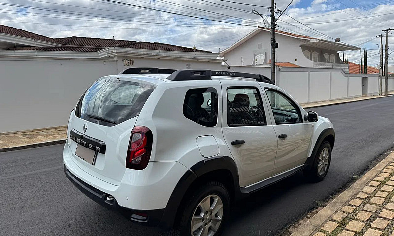 Renault Duster Expre...