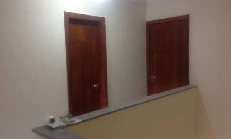 Alugo Imóvel Amplo E...