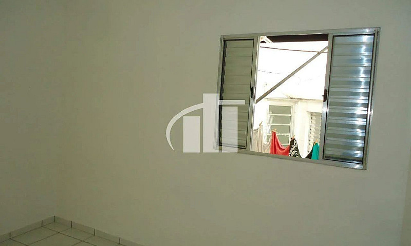 Casa Com 25 M² Tipo ...