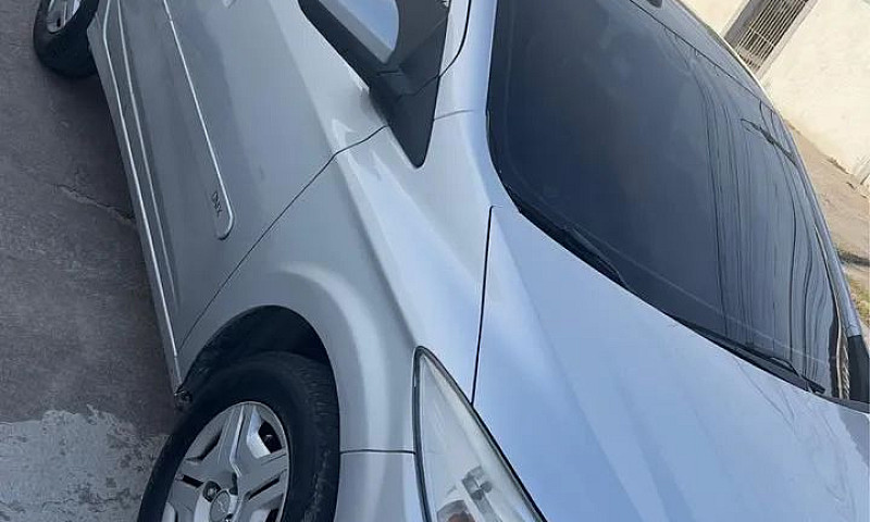 Chevrolet Onix Hatch...