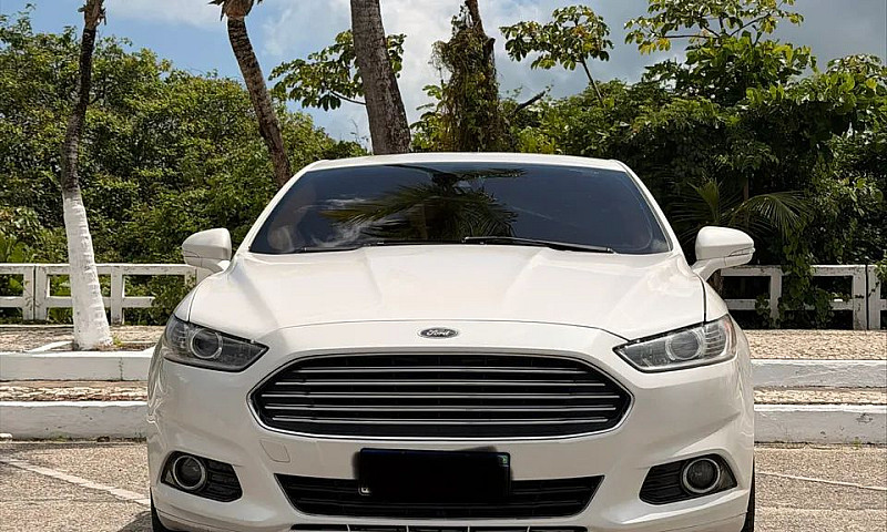 Ford Fusion Titanium...
