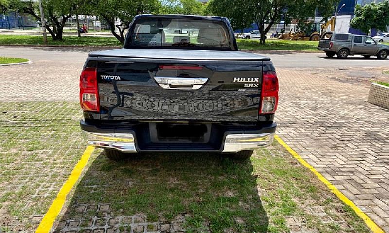 Toyota Hilux Srx 202...