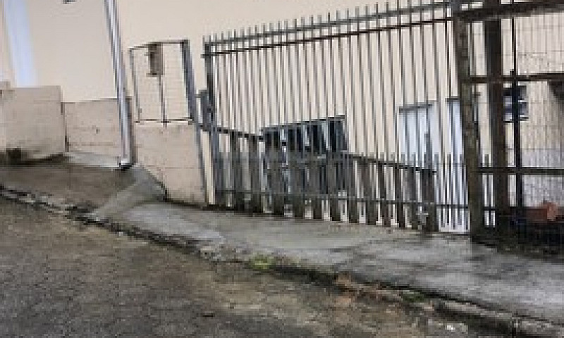 Casa Térrea Com 80M2...