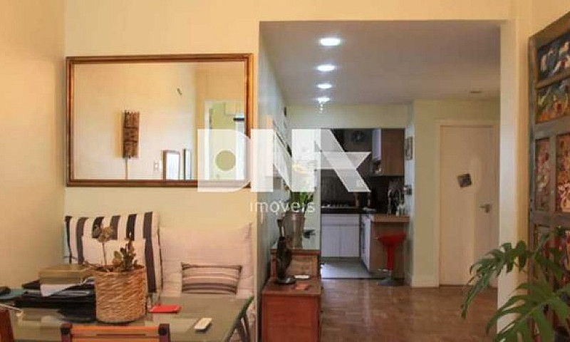 Apartamento-À Venda-...