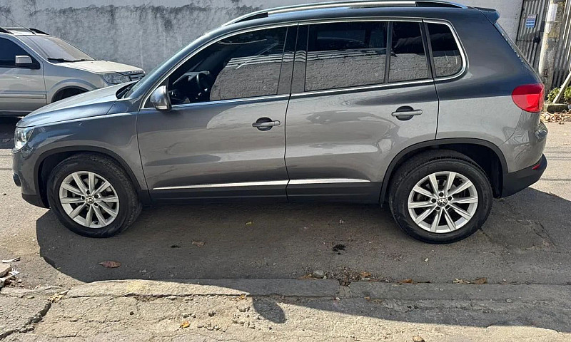 Tiguan 2.0 Turbo R-L...