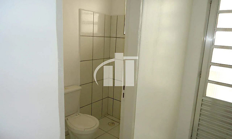 Casa Com 25 M² Tipo ...