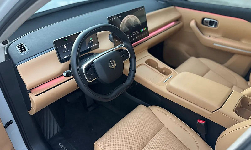 Leapmotor C10 Reev (...
