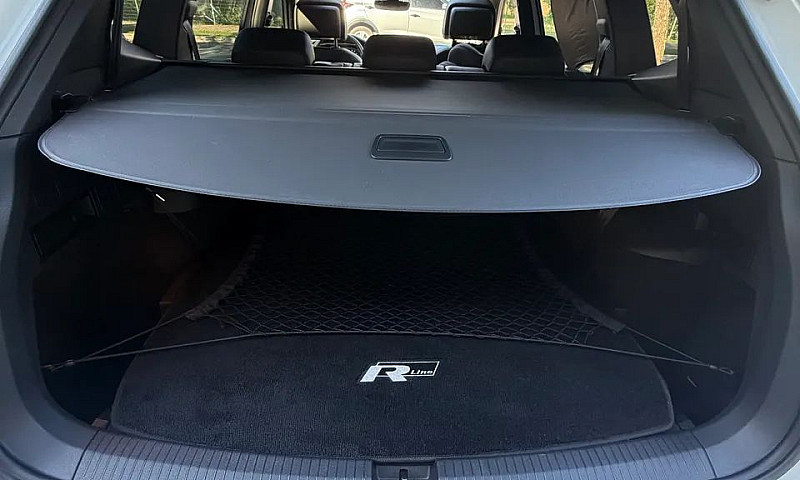 Volkswagen Tiguan Al...