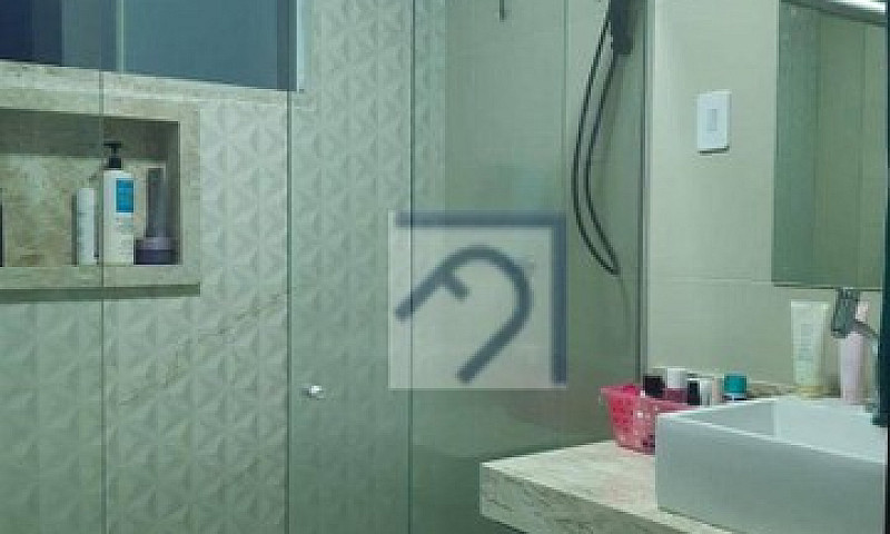 Casa Com 4 Dormitóri...