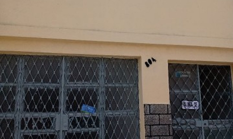 Casa Para Alugar...