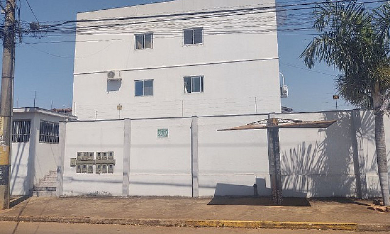 Aluga-Se Apartamento...