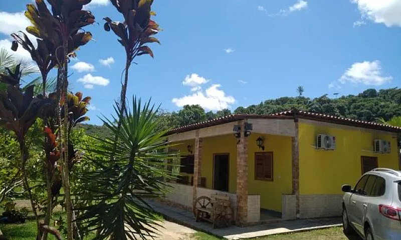 Casa Em Cova De Onça...