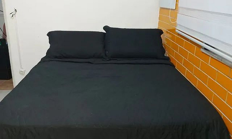 Alugo Pequeno Aparta...