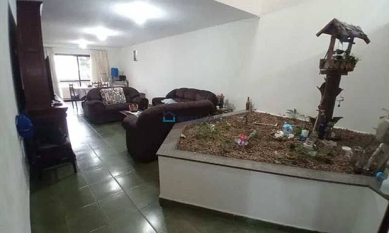 Sobrado Com 540M² - ...