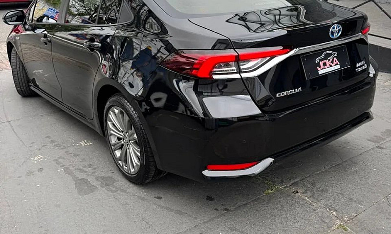 Toyota Corolla Altis...