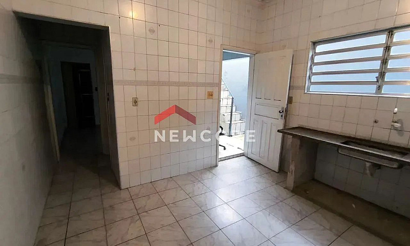 Casa Em Rua Cantora ...